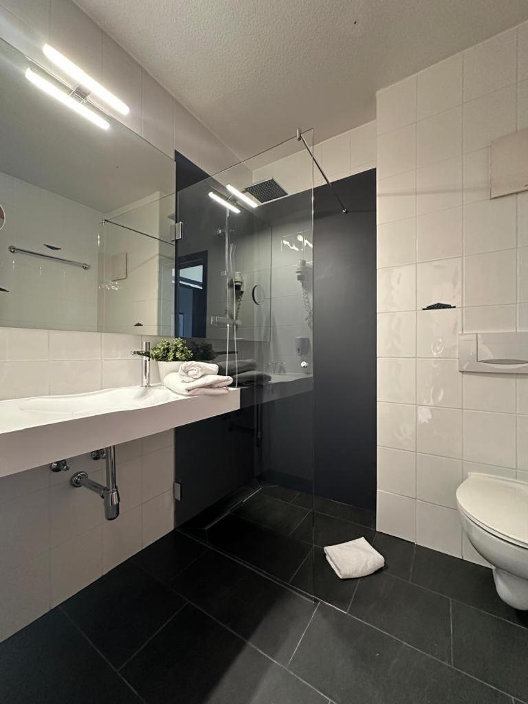 Rheinhessen Inn Gmbh 보스타트 외부 사진