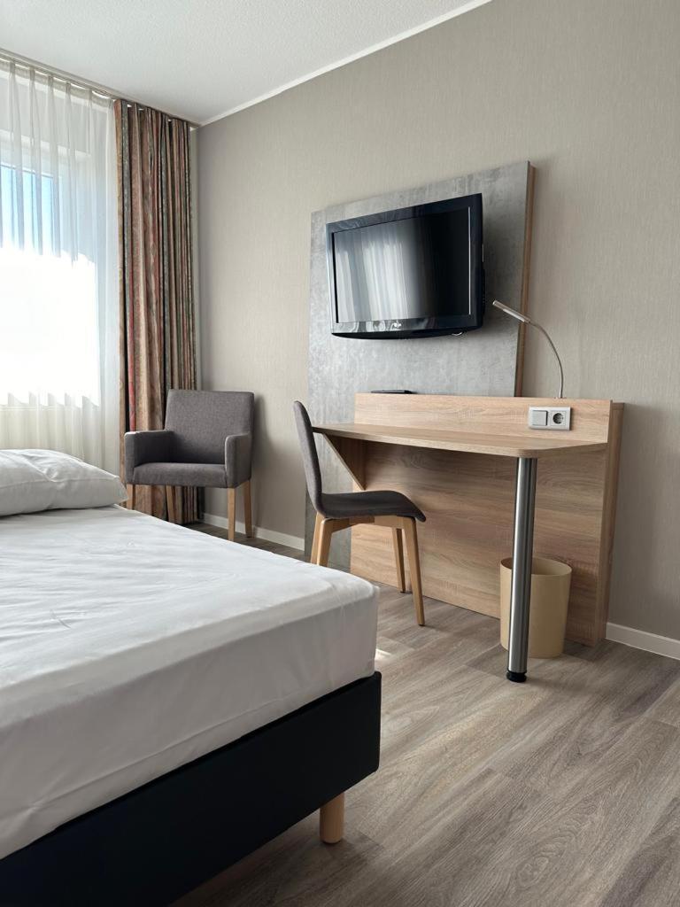 Rheinhessen Inn Gmbh 보스타트 외부 사진