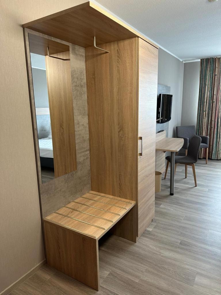 Rheinhessen Inn Gmbh 보스타트 외부 사진