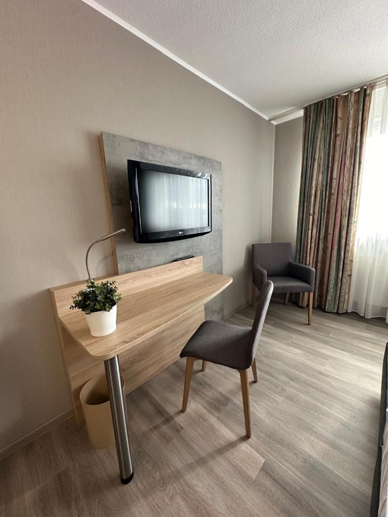 Rheinhessen Inn Gmbh 보스타트 외부 사진